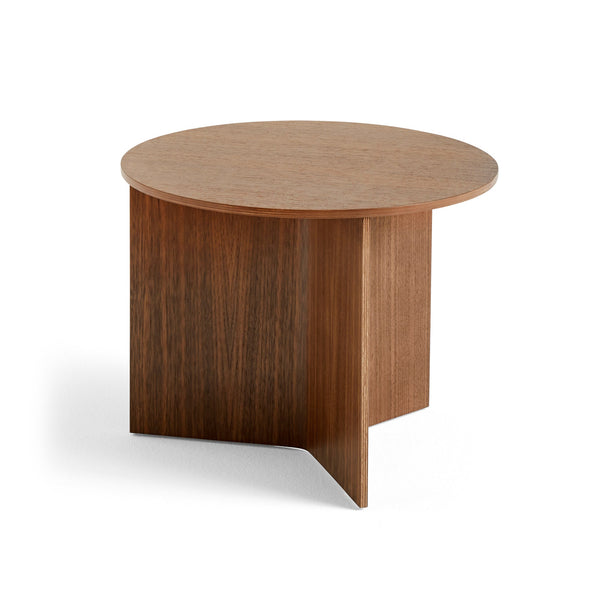Mesa auxiliar Slit Table Round · HAY · Walnut, Natural / Ø 45 x H 35.5 cm