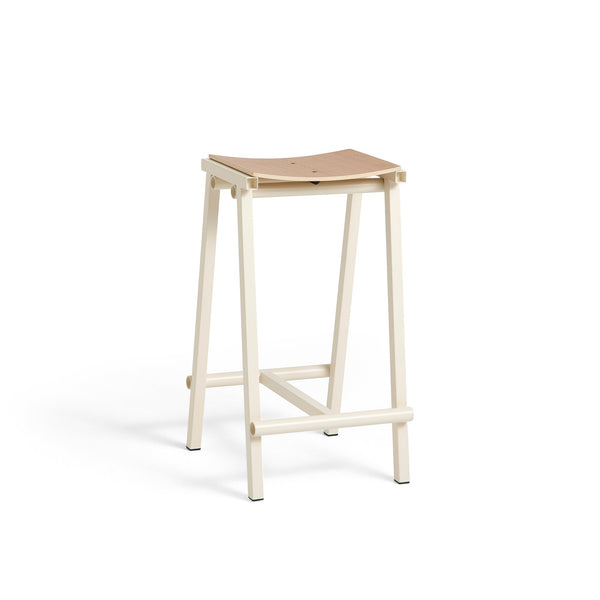 Taburete alto Taburete 8 · HAY · Eggshell / Low / Natural Oak