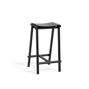 Taburete alto Taburete 8 · HAY · Black / Low / Black Oak