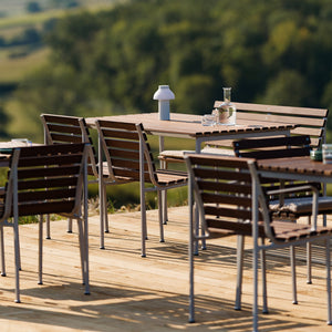 Mesa de exterior Traverse · HAY · ambiente