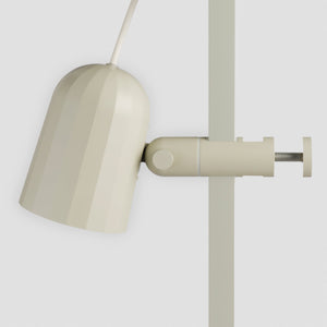 Lámpara de pinza Noc Light · HAY · ambiente