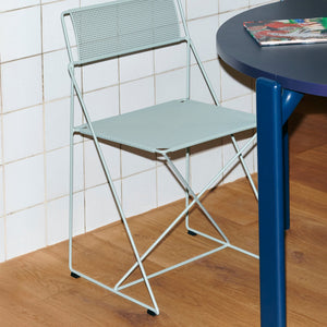 Silla de exterior X-Line · HAY · ambiente