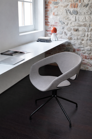 Silla Giratoria Colección Vad Diseñado por Luca Nichetto