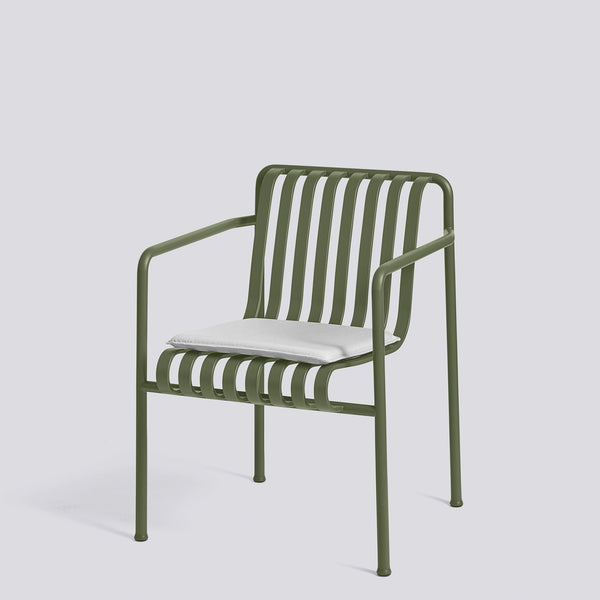 Cojín de asiento para sillón de comedor Palissade · HAY · ambiente