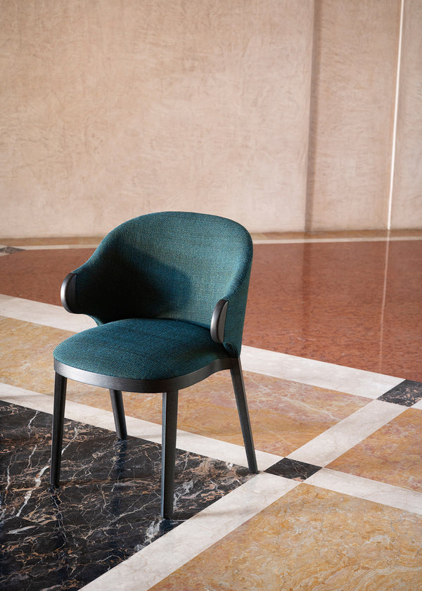 Silla de comedor con brazos Trousse Hug 867/PH