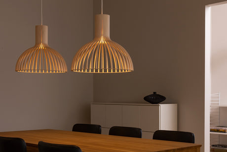 Lámpara colgante Victo Small 4251 de Secto Design en un interior