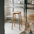 Taburete alto Soft Edge 82 · HAY · ambiente