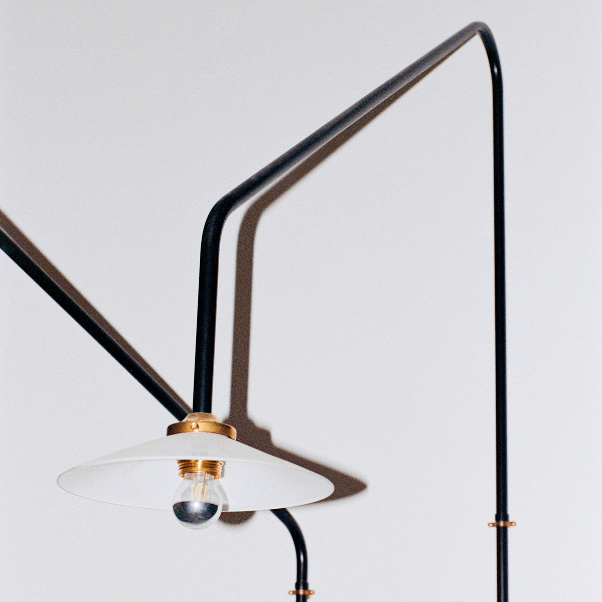 Aplique Hanging Lamp No. 4 de Valerie Objects