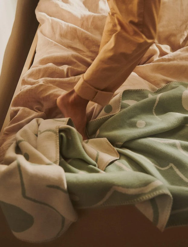 Skye Blanket Tea Green/Parchment