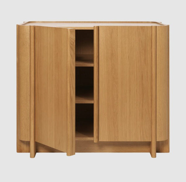 Cómoda Tilu roble natural · Ferm Living · vista 4