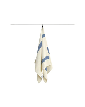 Toalla de baño Stripe · HAY